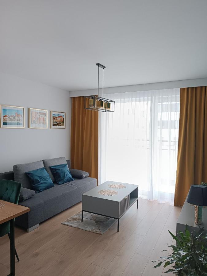 Apartament Nr15 Z Parkingiem Podziemnym Thorn Exterior foto